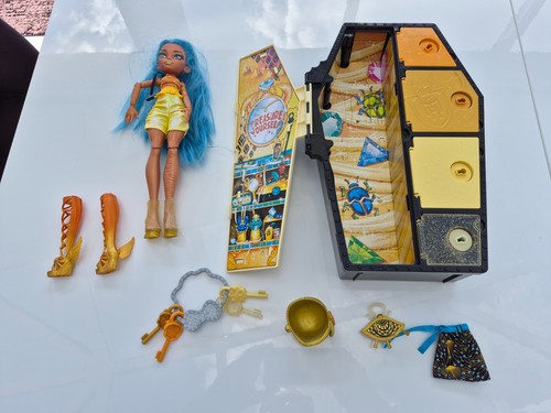 Poupée monster high cleo - high, de