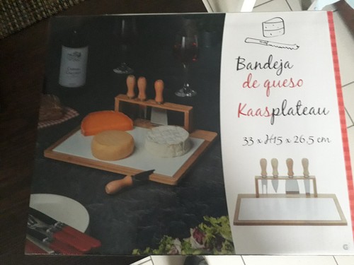 Service fromage piéces - service, a