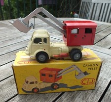 Superbe Camion Pelle RENAULT Fainéant - CIJ  3/82 - Boite d'origine!