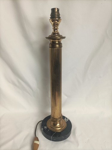Ancien pieds lampe - de, des