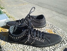 TENNIS  POINTUS EN TOILE NOIRS