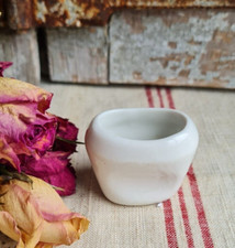 ANCIEN RINCE OEIL EN PORCELAINE