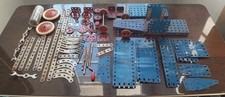 MECCANO - LOT DE 75 PIECES