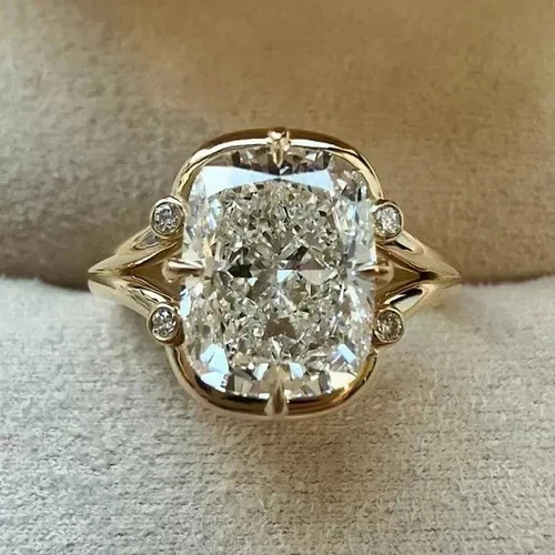 Cushion cut diamond - ct,