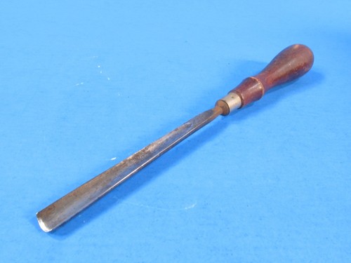 Shallow delicate wood - wood, carving