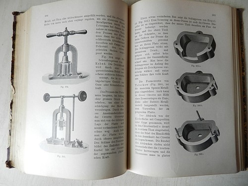 1893 ancien manuel médical - *,
