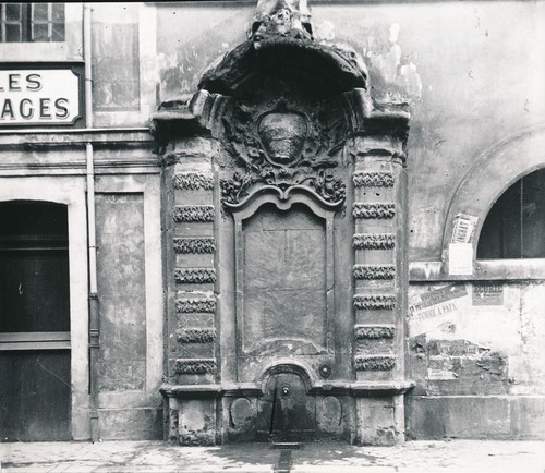 Rouen 1900 fontaine - c.,