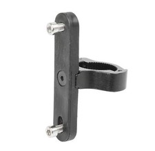 Fixation porte bidon sur