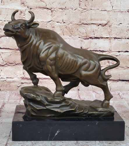 Figure taureau bronze - de,