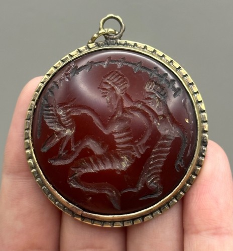 Superbe ancien roi - et, reine