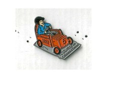 Pin's course de caisses à