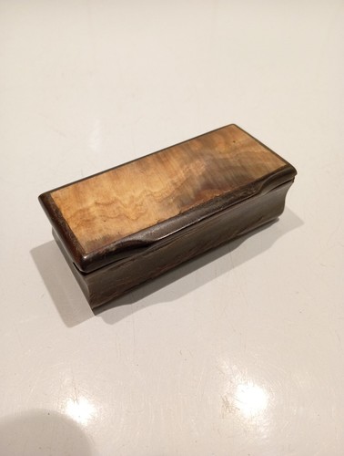 Petite boîte type encrier - boîte,