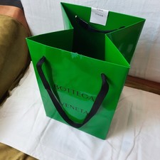 Sac shopping Bottega Veneta Vert Brillant 20x30x19.5 endommagé  à l'étiquette 