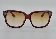 Emmanuelle Khanh 8080 380