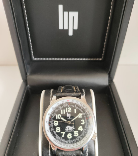 Vintage men aviator watch - vintage, lip