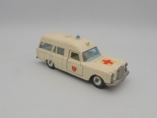 Matchbox - King Size # K6 - Mercedes Benz Binz Ambulance - Miniature 1/43