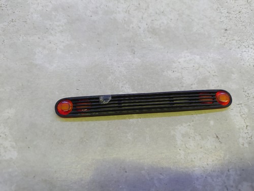 Feux arrière avec grille - 1/18,
