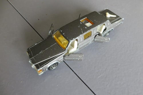 Miniature majorette 339 - miniature,
