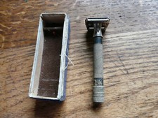 Petit rasoir ancien marque - petit,
