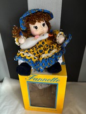 LES FANETTES poupée automate
