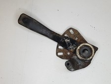 support de roue arrière droite de tondeuse sabo 52-4th