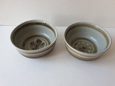 Ensemble de 2 ramequins Bols / coupelles en céramique vernissée Signés Blanot