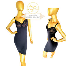 Robe En Dentelle Velours Par