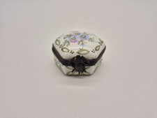 BOITE A MOUCHES PILULIER PORCELAINE DECOR FLORAL JARDINIERS SIGNEE OBJET VITRINE