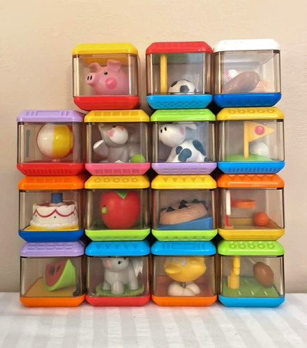 Fisher price vintage peek - fisher,