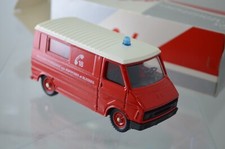 VÉHICULE POMPIERS SOLIDO