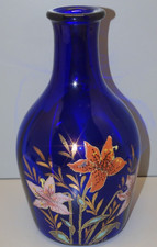 -BELLE CARAFE BOUTEILLE VASE VERRE BLEU COBALT FLEURS EMAILLEES Colorées déco  D