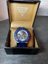 Montre GUESS bleu marine