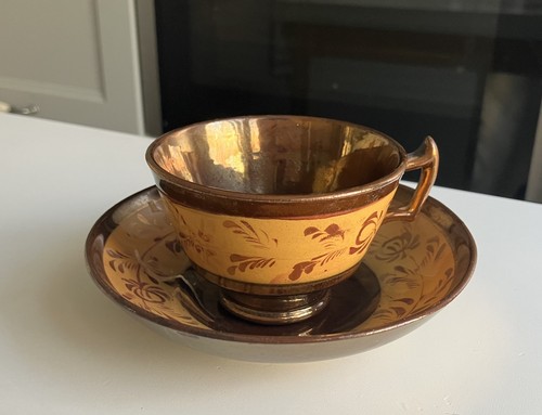 Tasse sous - tasse, en
