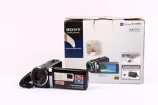 Sony HDR-PJ200E avec