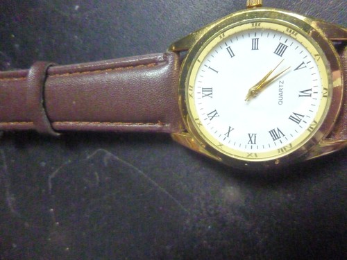 Montre quartz modèle - à,