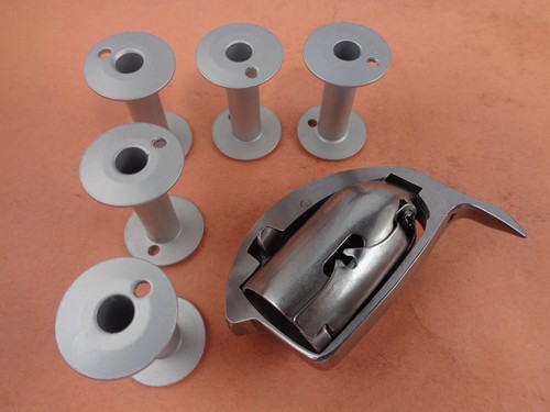Shuttle hook assembly closed - shuttle,