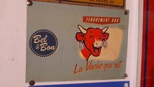 Rare plaque tôle non  émaillée la vache qui rit