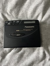 Panasonic RQ-V520 Powers On