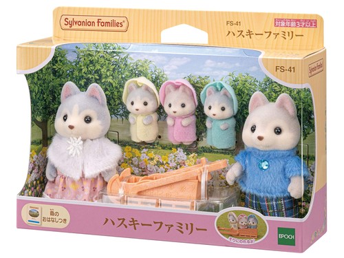 Ensemble poupée figurine