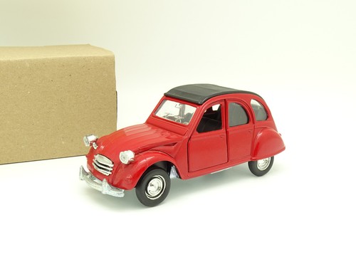 Polistil citroen 2cv - 1/24,