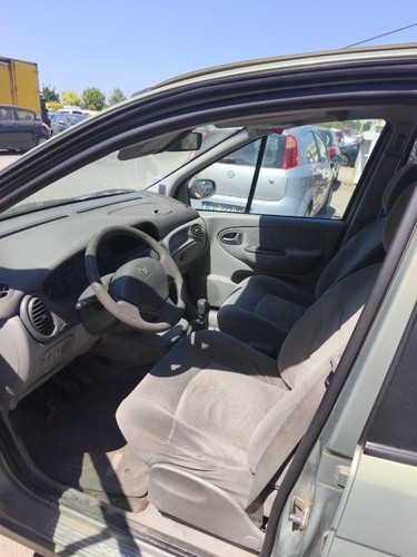 Malle hayon arriere renault - arriere,