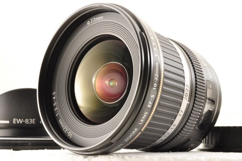 Objectif zoom grand angle