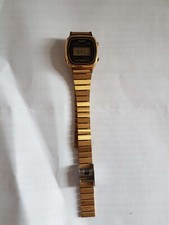Casio Classic 39mm Boîtier Noir en Plastique, Bracelet Noir en Résine, Montre...