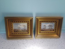 Paire de tableaux signés