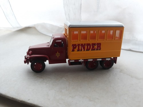 Camion pinder caisson - 1:50,