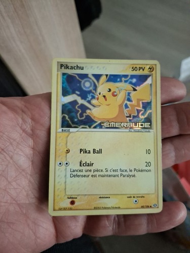 Carte pokémon pikachu - pokémon,