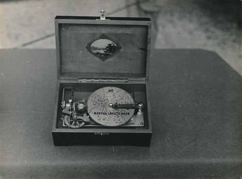 Anciennes boîtes musique - anciennes,