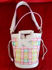 Sac Cuir Multi Couleur  Bucket  Roger Vivier Jamais Servi 