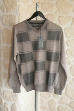 Pull laine Col V à carreaux