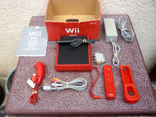 Console Wii Mini Rouge en Boite en Bon Etat. Tout d'Origine.